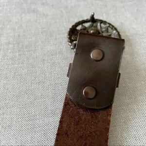 B-Low the Belt | Accessories | Blow The Belt Jeweled Bucked  display picture 2